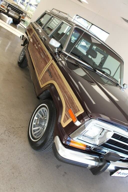 Used 1989 Jeep Grand Wagoneer image 33
