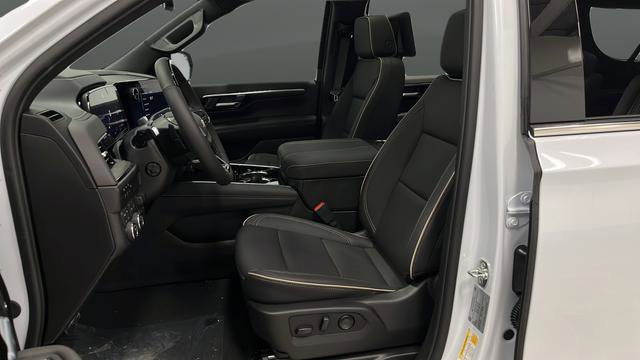 New 2026 Chevrolet Suburban Premier AWD/4WD image 9