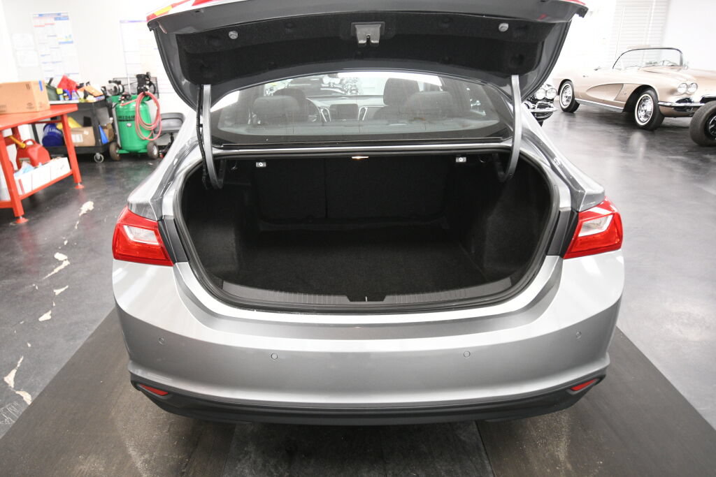 Used 2024 Chevrolet Malibu LT FWD image 21