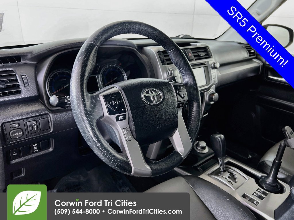 Used 2018 Toyota 4Runner SR5 Premium AWD/4WD image 3
