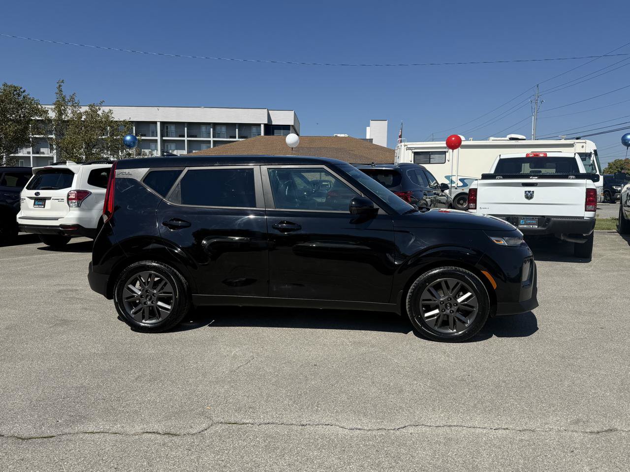 Used 2021 Kia Soul EX FWD image 4