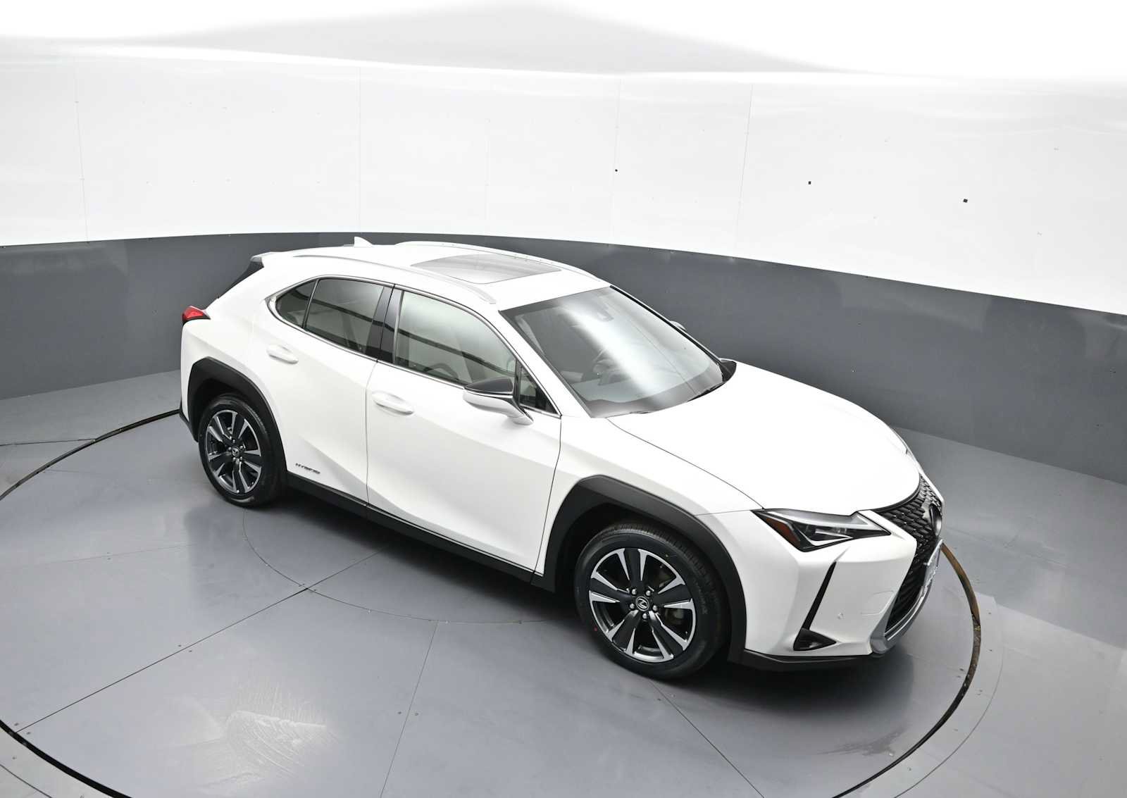 Used 2021 Lexus UX 250h w/ Premium Package AWD/4WD image 37
