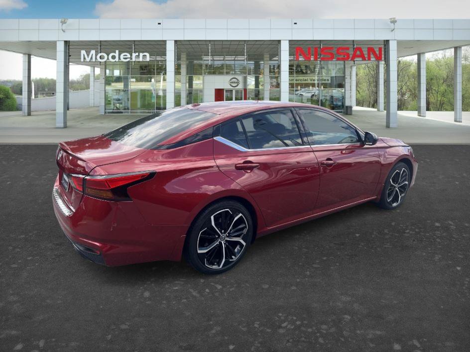 Certified 2023 Nissan Altima 2.5 SR FWD image 5
