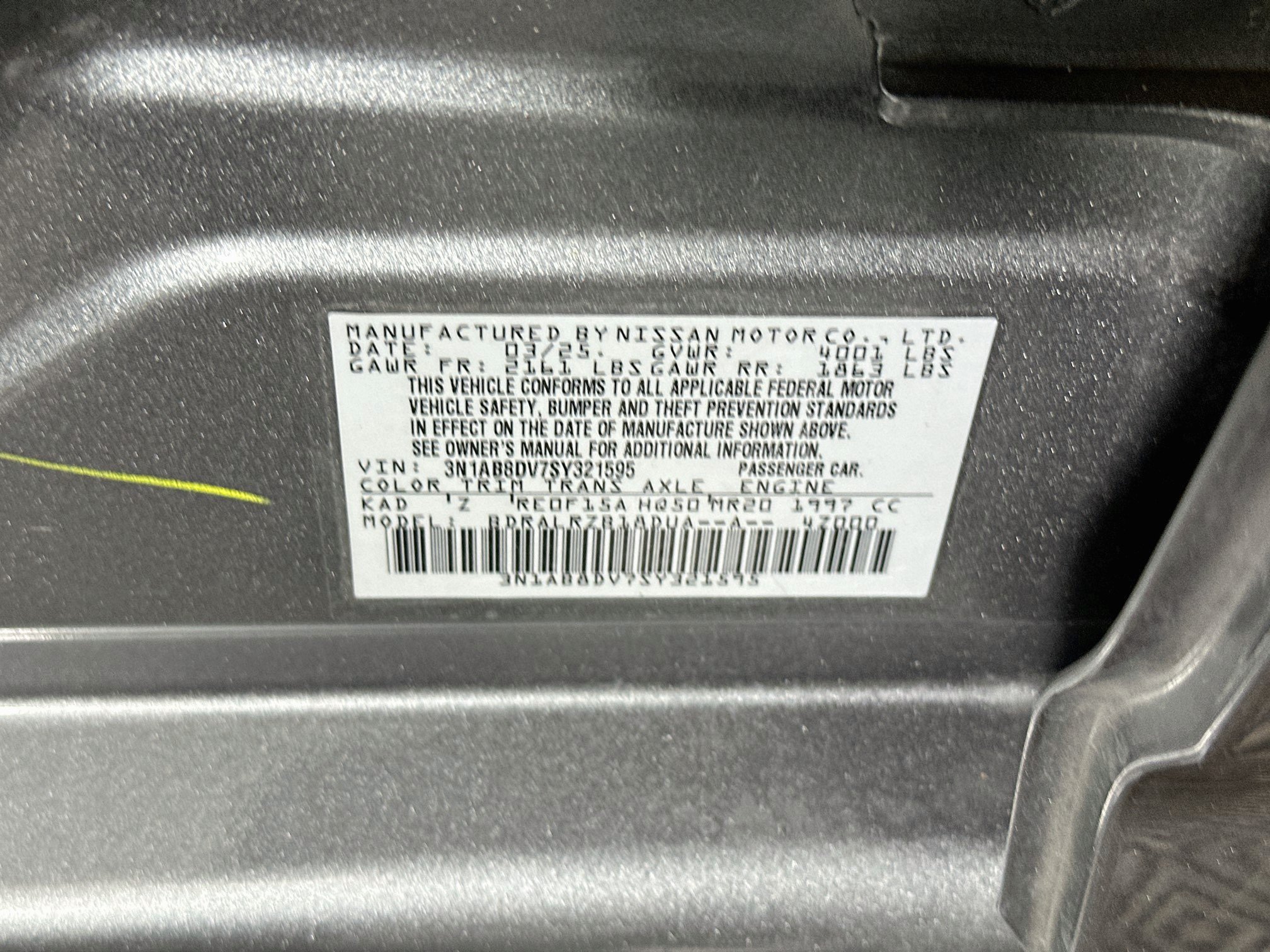 Used 2025 Nissan Sentra SR FWD image 12