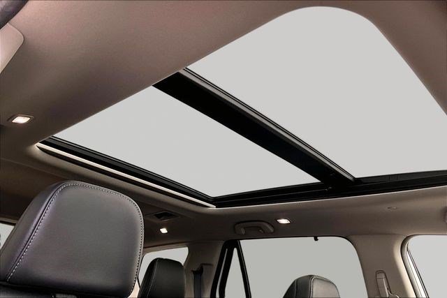 Certified 2025 Honda Pilot Touring image 26