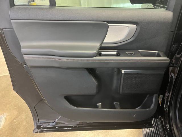 Used 2025 Ford Expedition Max Active AWD/4WD image 26