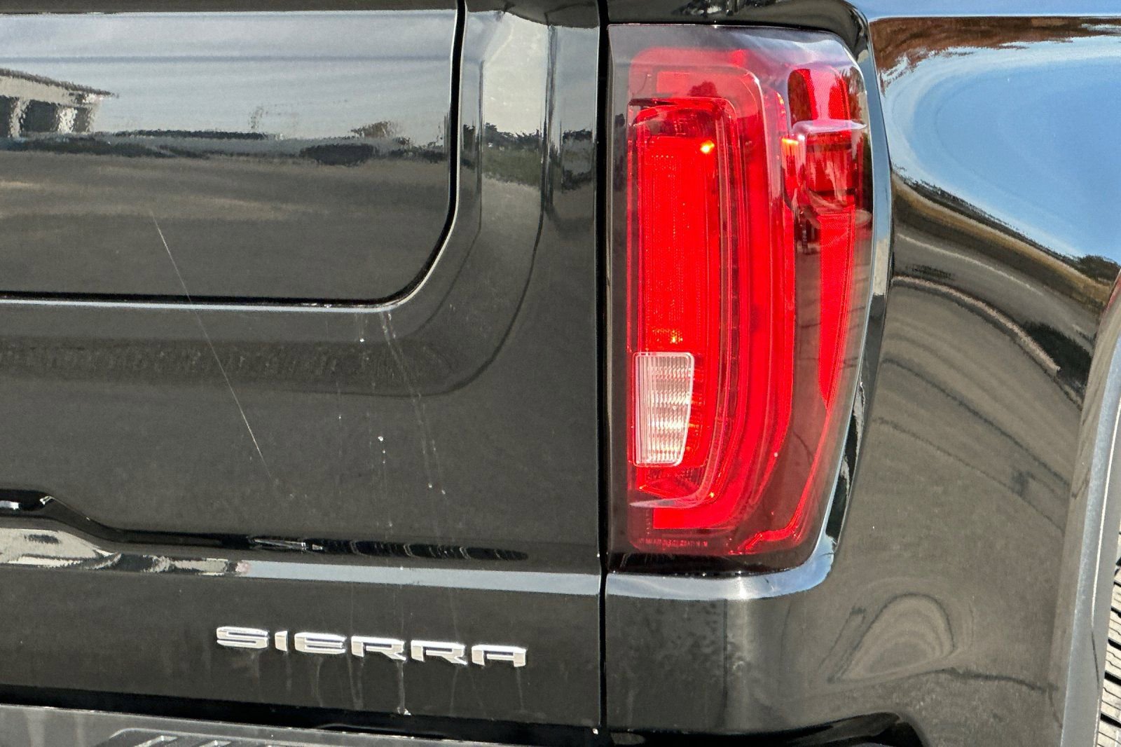 Used 2023 GMC Sierra 1500 Denali w/ Technology Package image 27