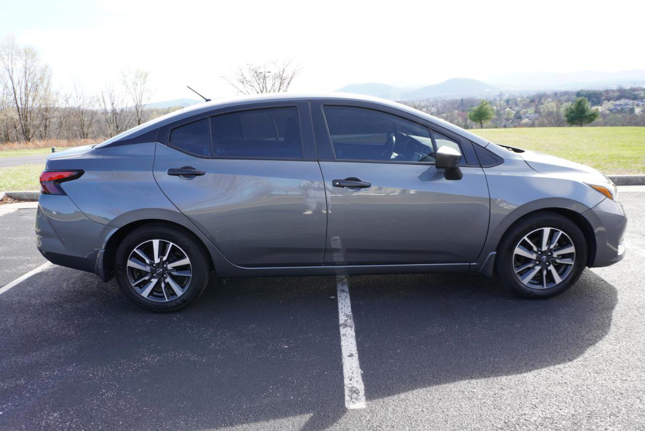 Used 2025 Nissan Versa S w/ S Plus Package image 14