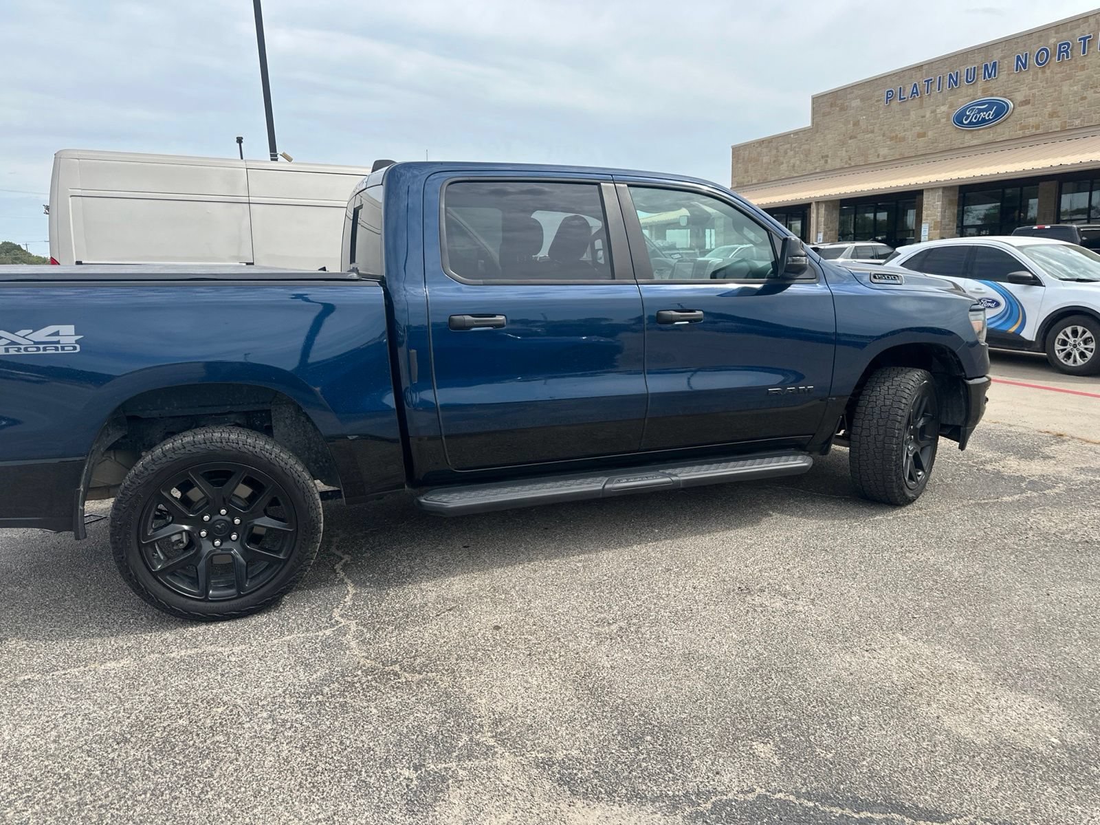Used 2024 RAM 1500 Big Horn AWD/4WD image 6