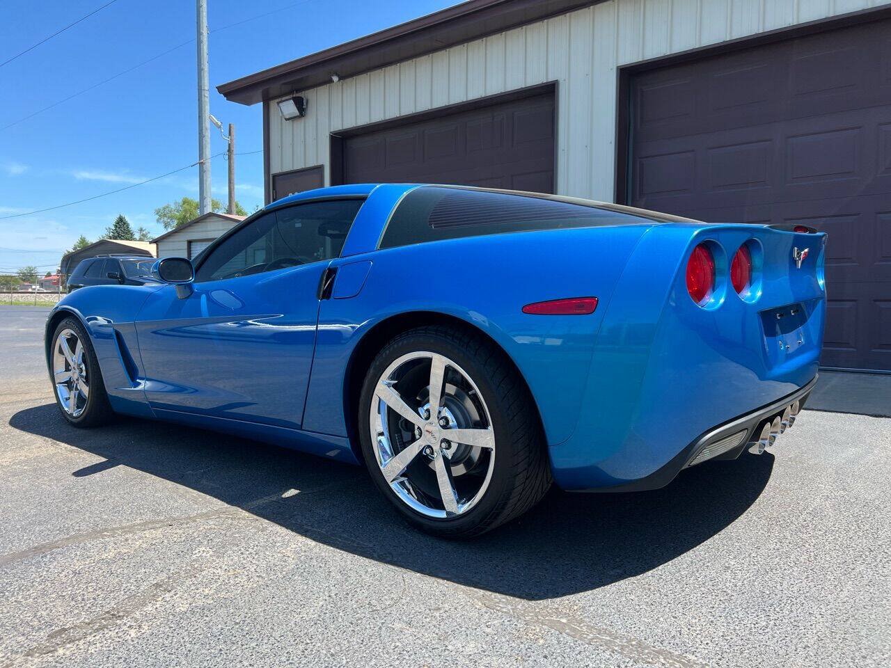 Used 2010 Chevrolet Corvette Coupe w/ 1LT RWD image 10