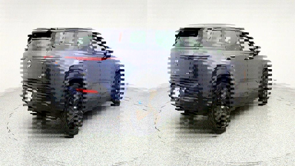 Used 2023 Fisker Ocean One image 5