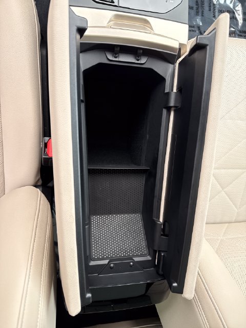 Certified 2024 BMW iX xDrive50 w/ Sport Package AWD/4WD image 25