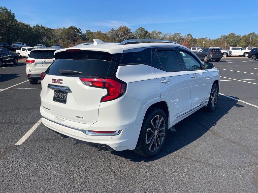 Used 2020 GMC Terrain Denali w/ Denali Premium Package image 17