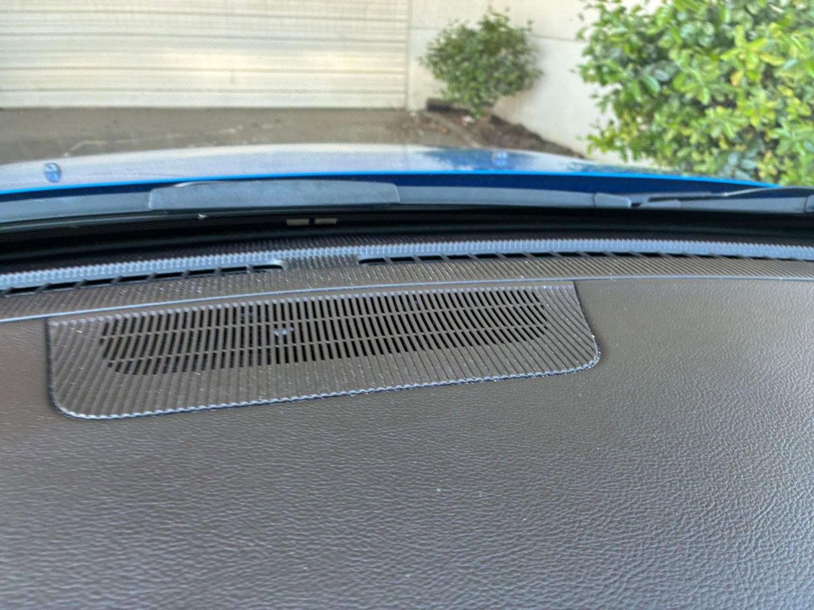 Used 2025 Jeep Compass Limited image 17