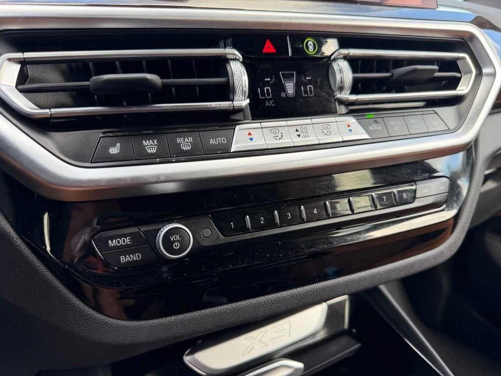 Used 2024 BMW X3 xDrive30i w/ Premium Package w/ZPA AWD/4WD image 19