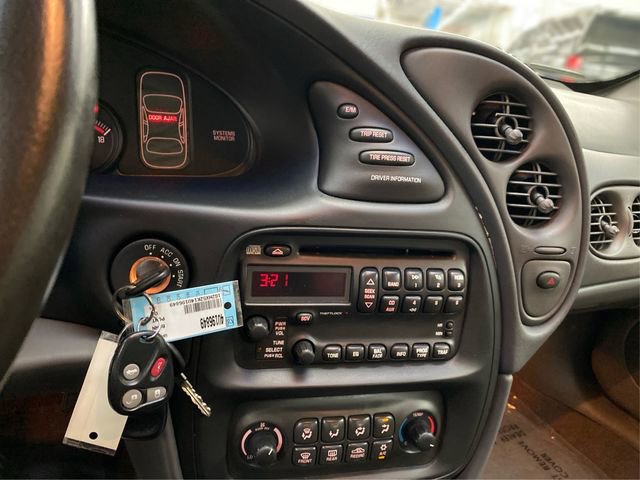 Used 2004 Pontiac Bonneville SE w/ Leather Appointment Package image 27