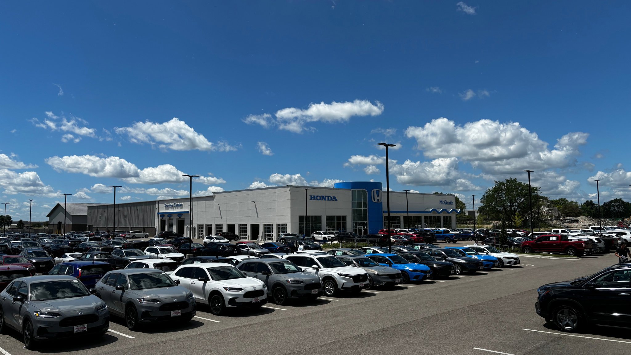 Used 2025 Toyota Corolla Cross L image 33