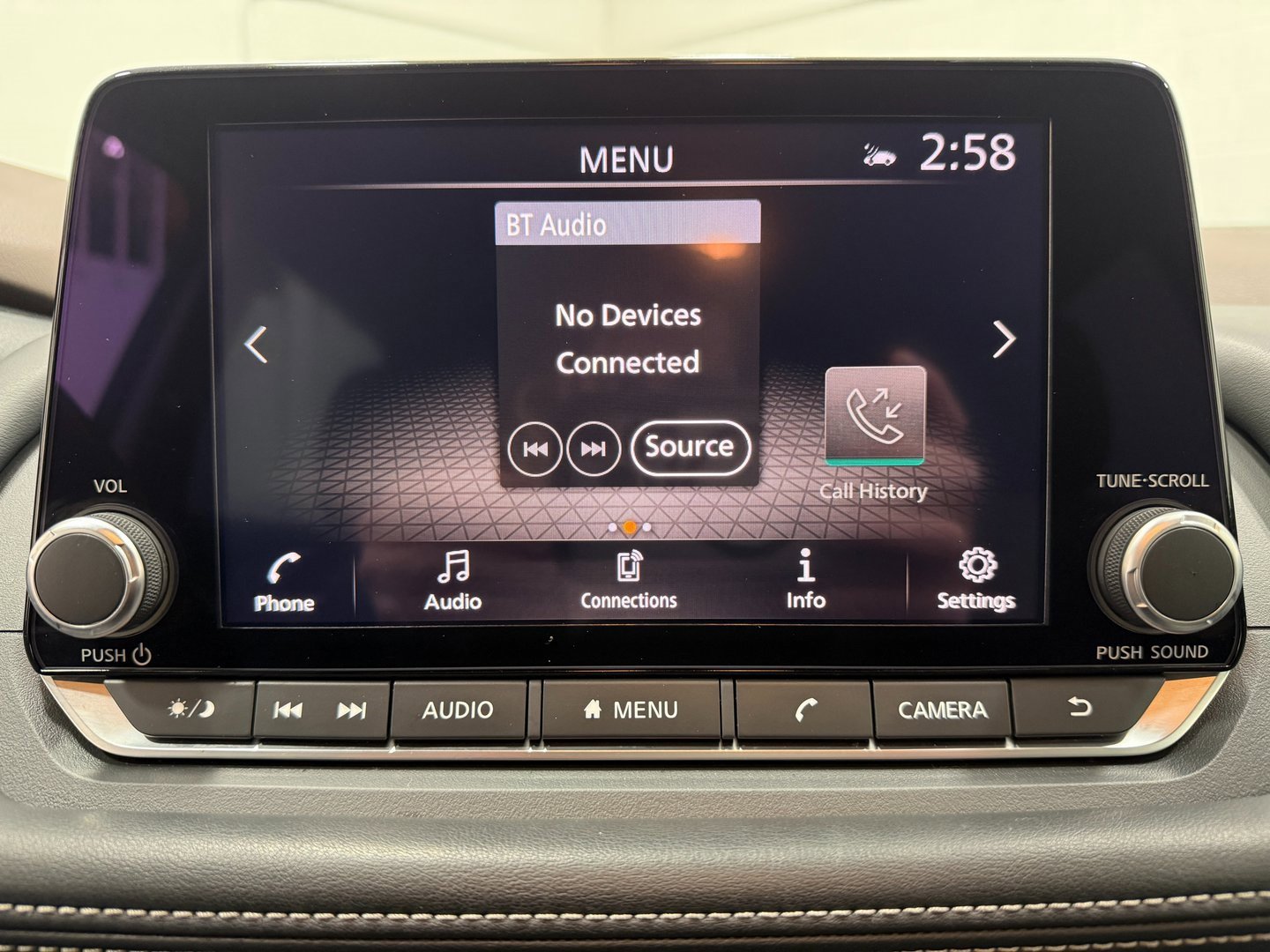 Used 2022 Nissan Rogue SV image 16