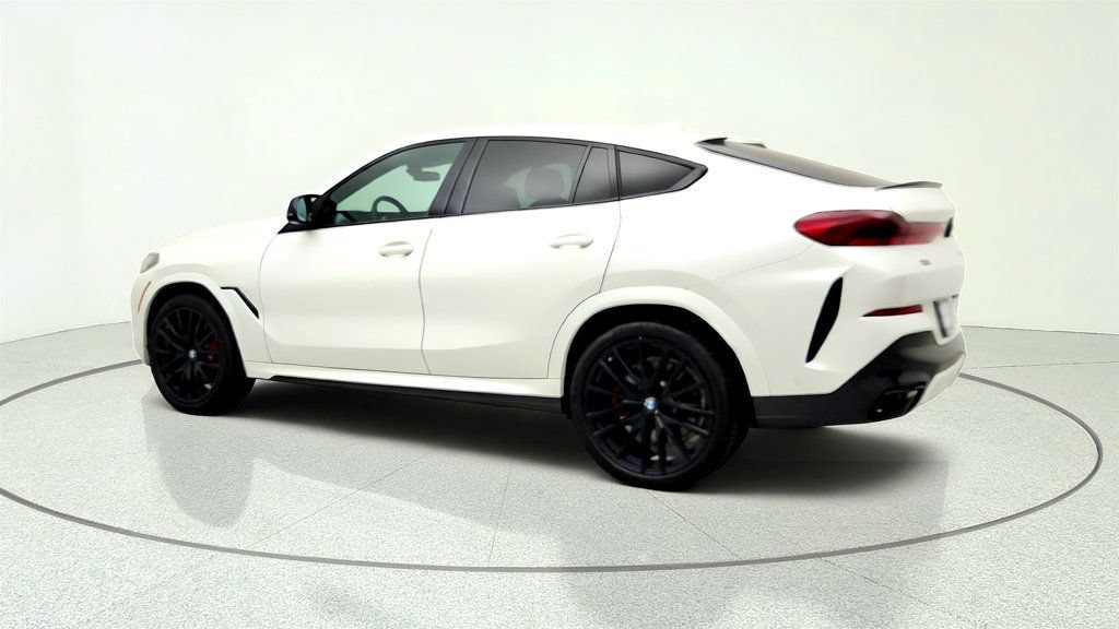 Used 2024 BMW X6 M60i AWD/4WD image 7