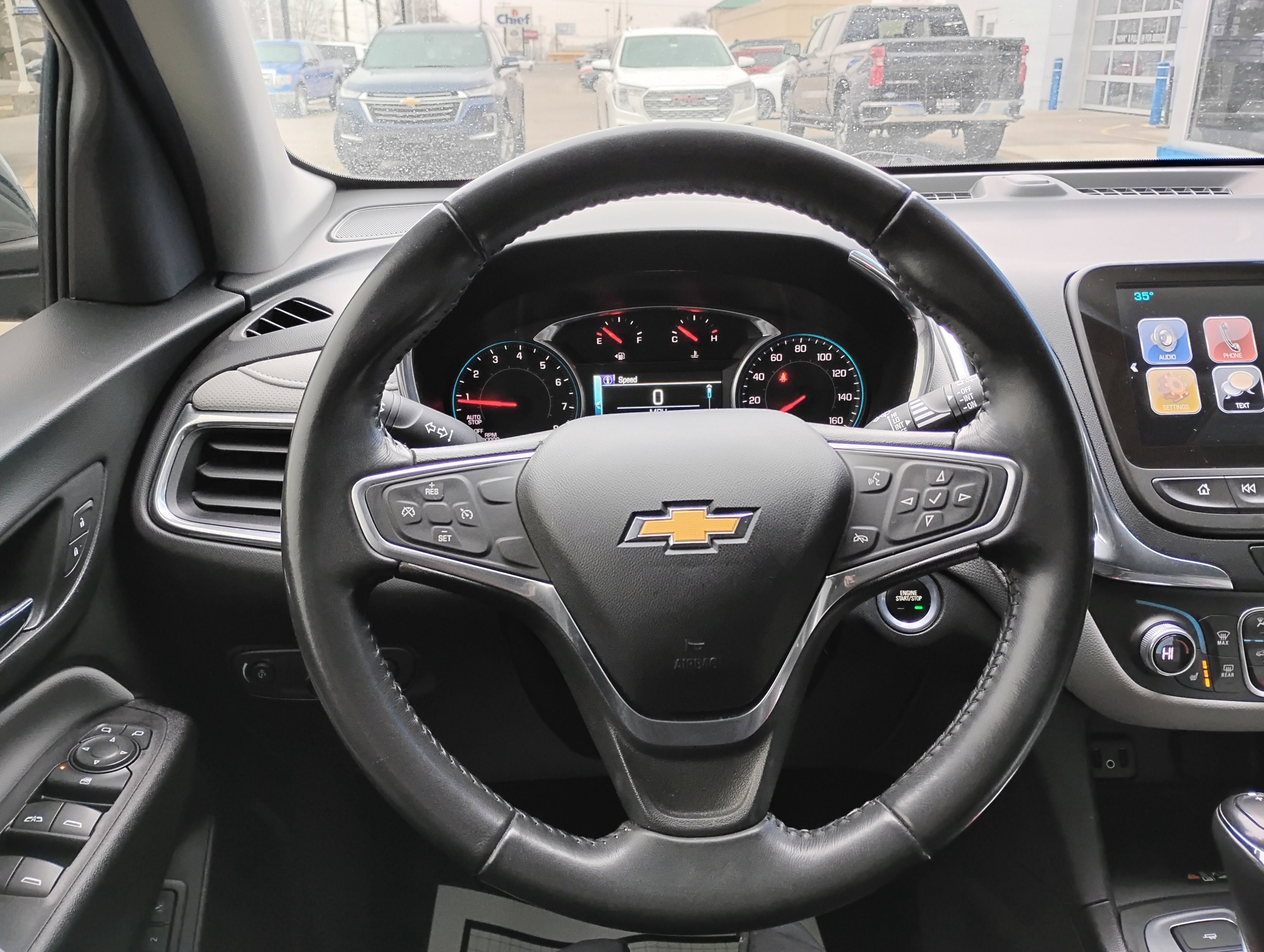Used 2018 Chevrolet Equinox Premier image 8