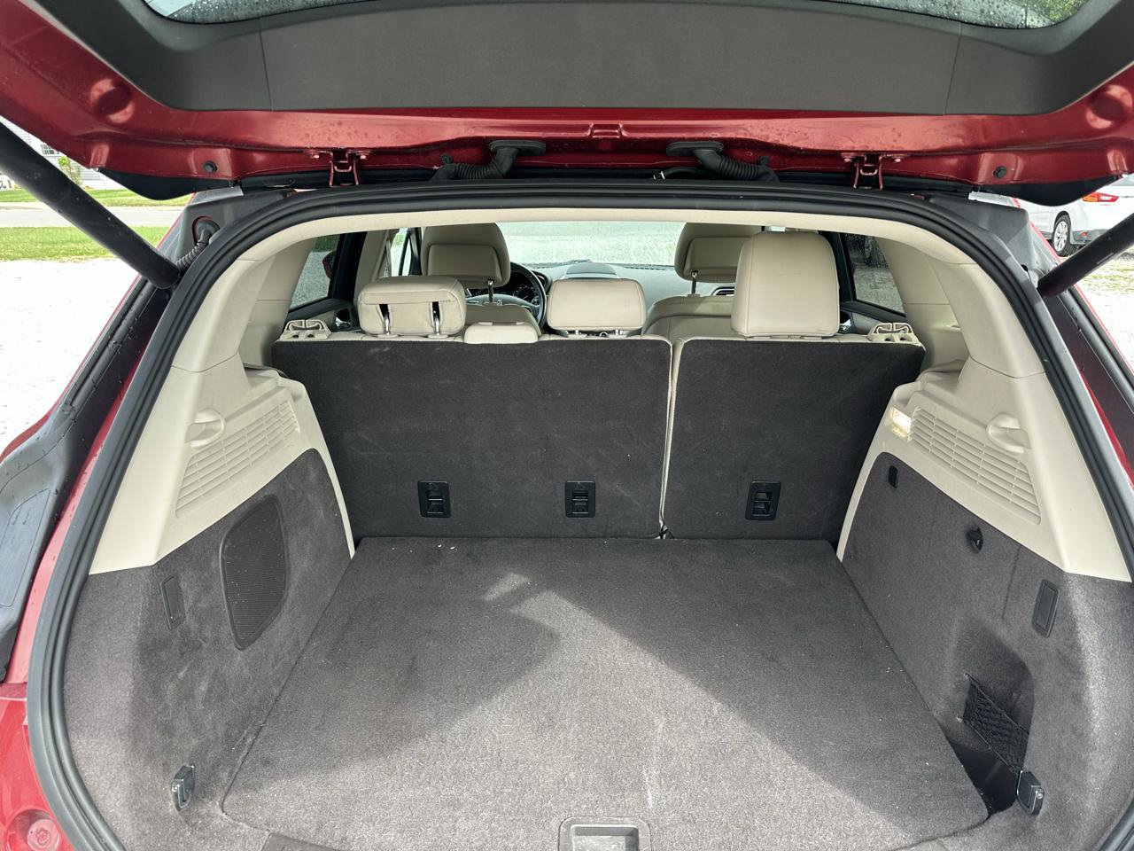 Used 2019 Lincoln MKC Select w/ Select Plus Package FWD image 25