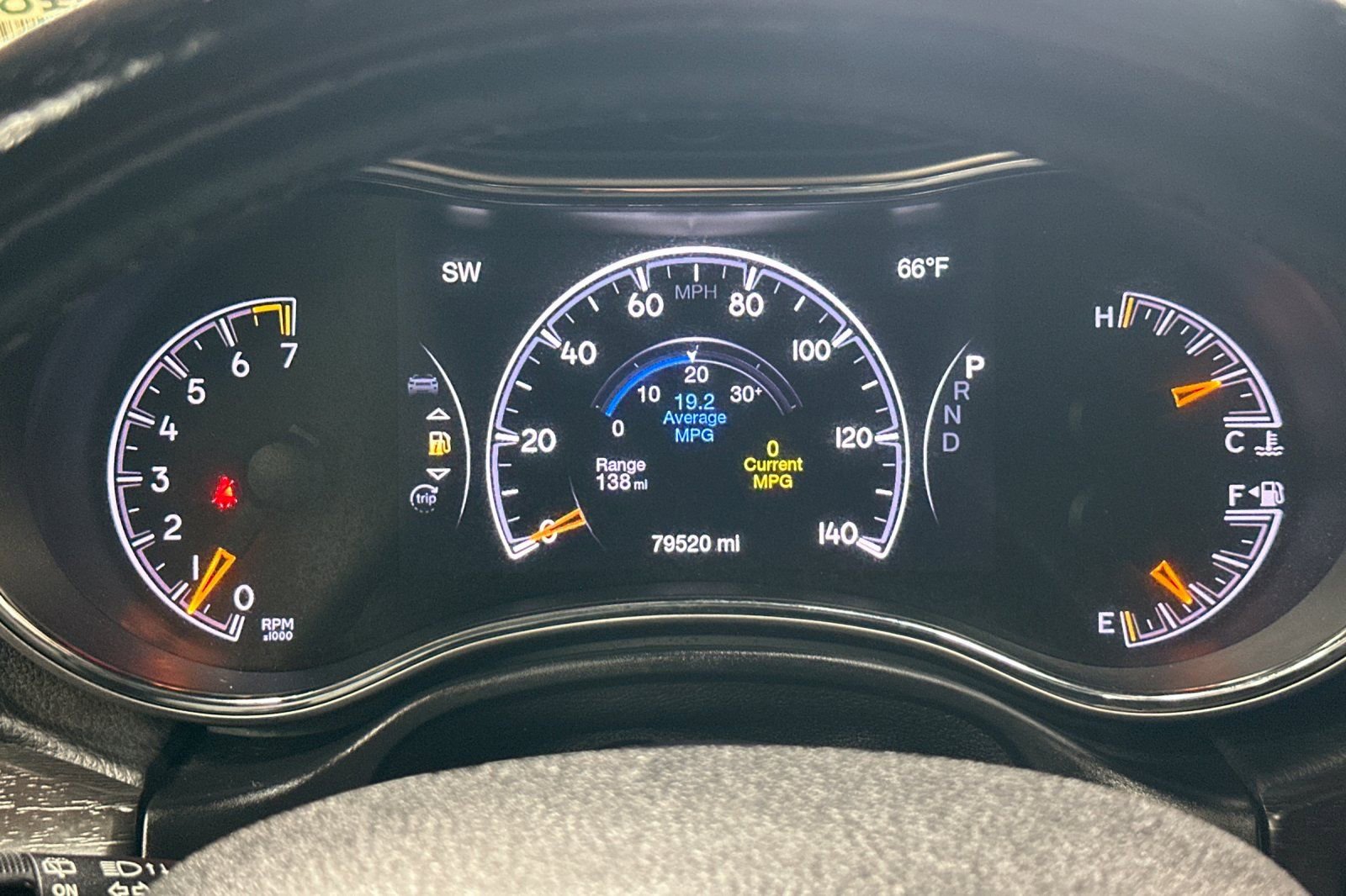 Used 2018 Jeep Grand Cherokee Altitude image 26