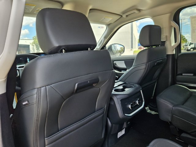 New 2027 Ford Expedition Active RWD image 16