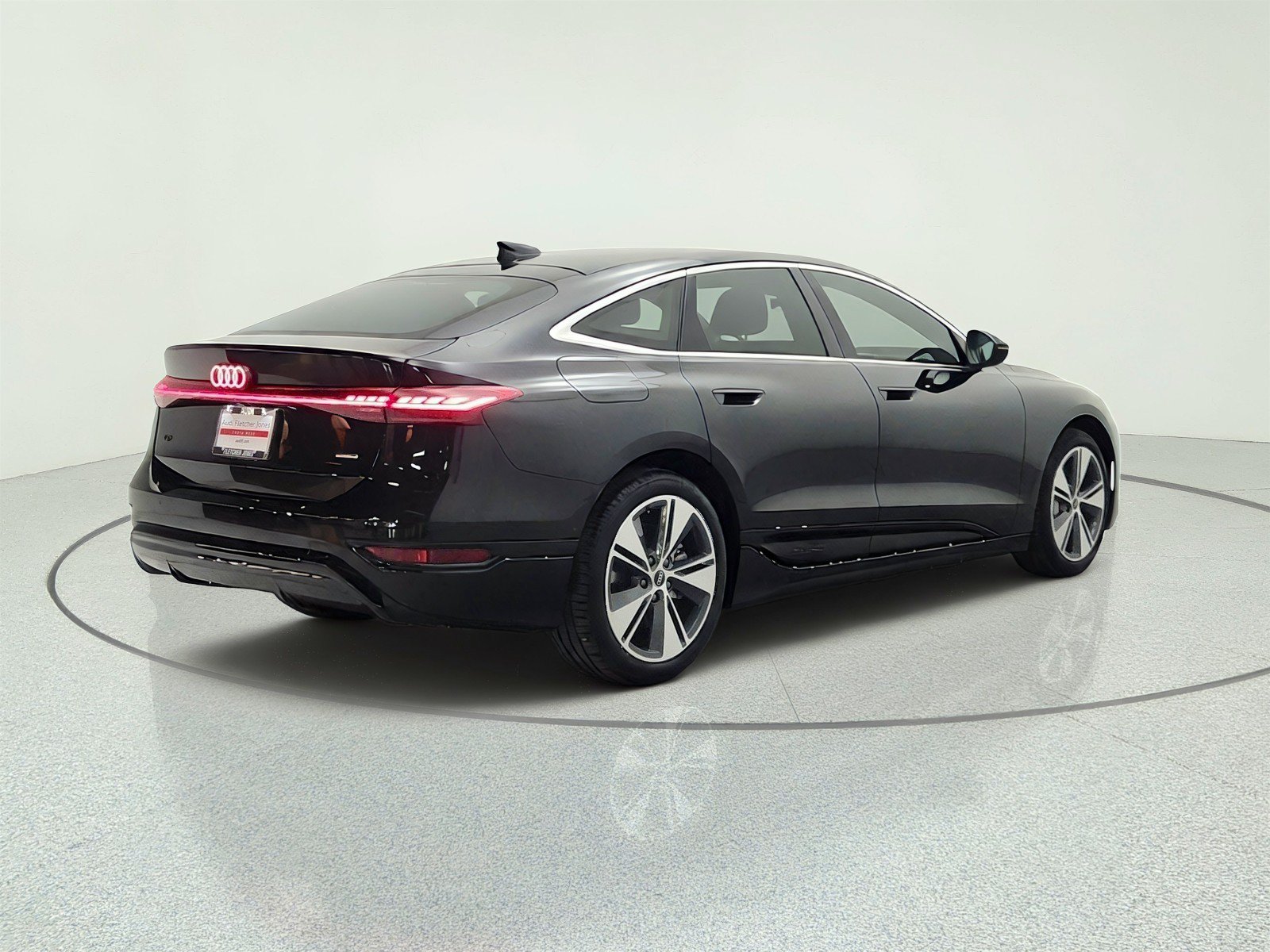 Used 2025 Audi A6 e-tron Premium Plus w/ Premium Plus AWD/4WD image 5