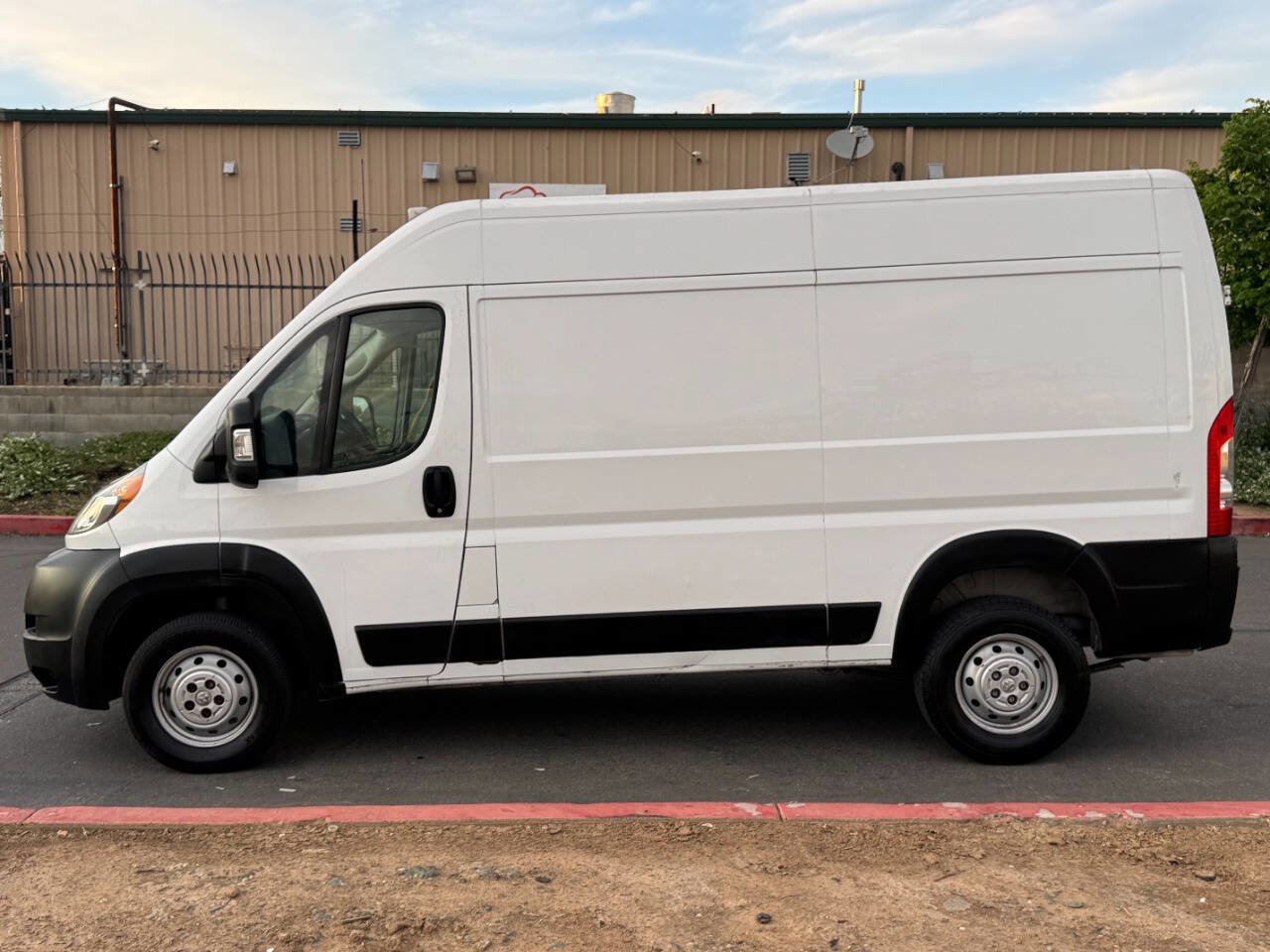 Used 2019 RAM ProMaster 2500 image 7
