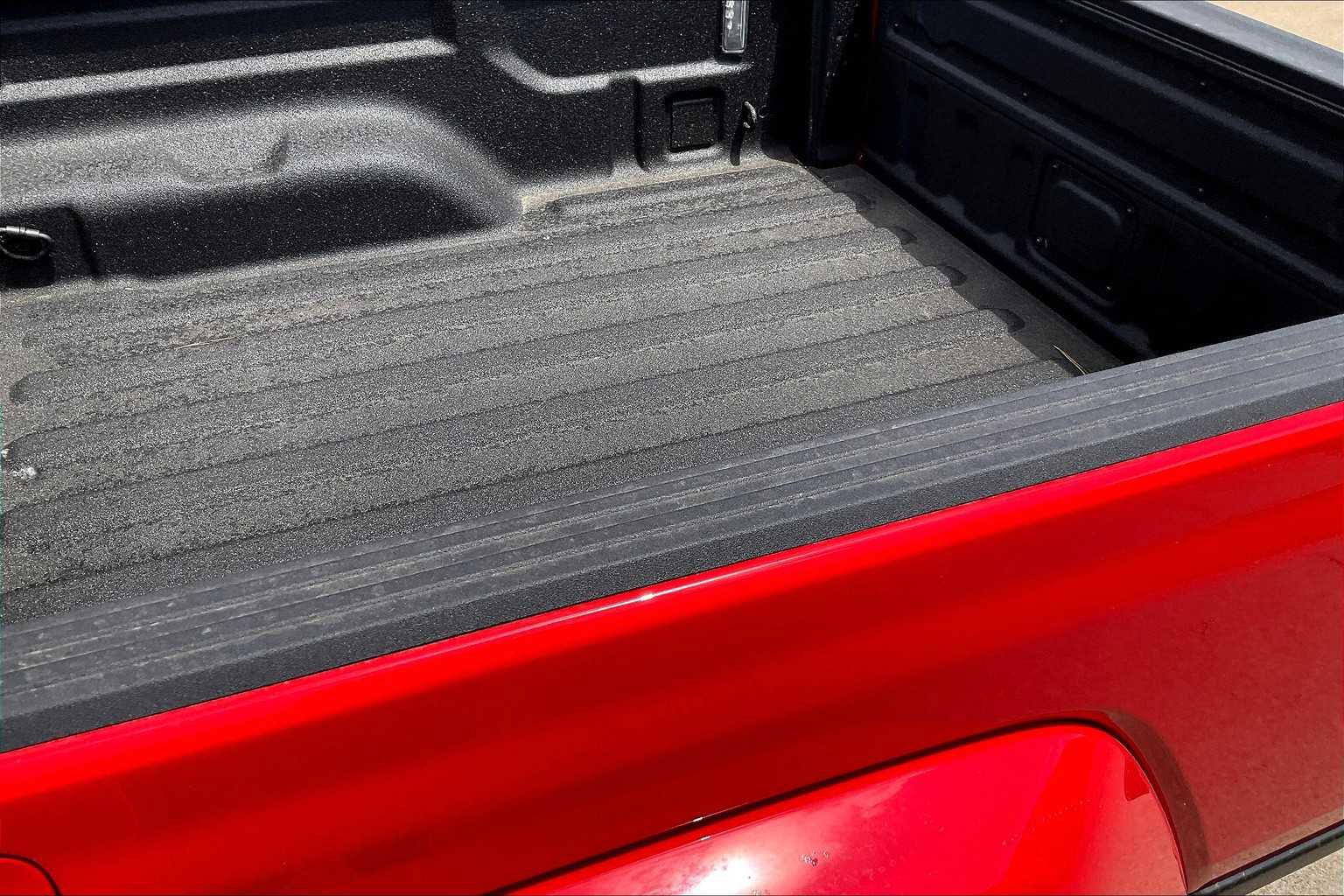 New 2025 Jeep Gladiator Willys image 16