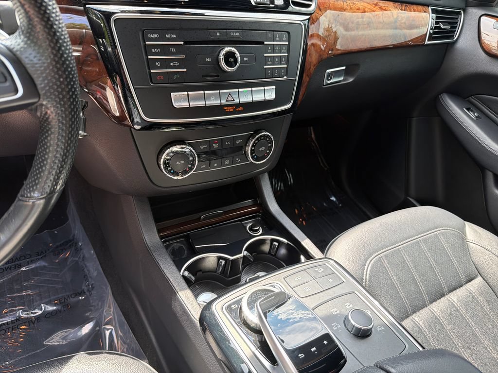 Used 2019 Mercedes-Benz GLS 450 4MATIC image 30