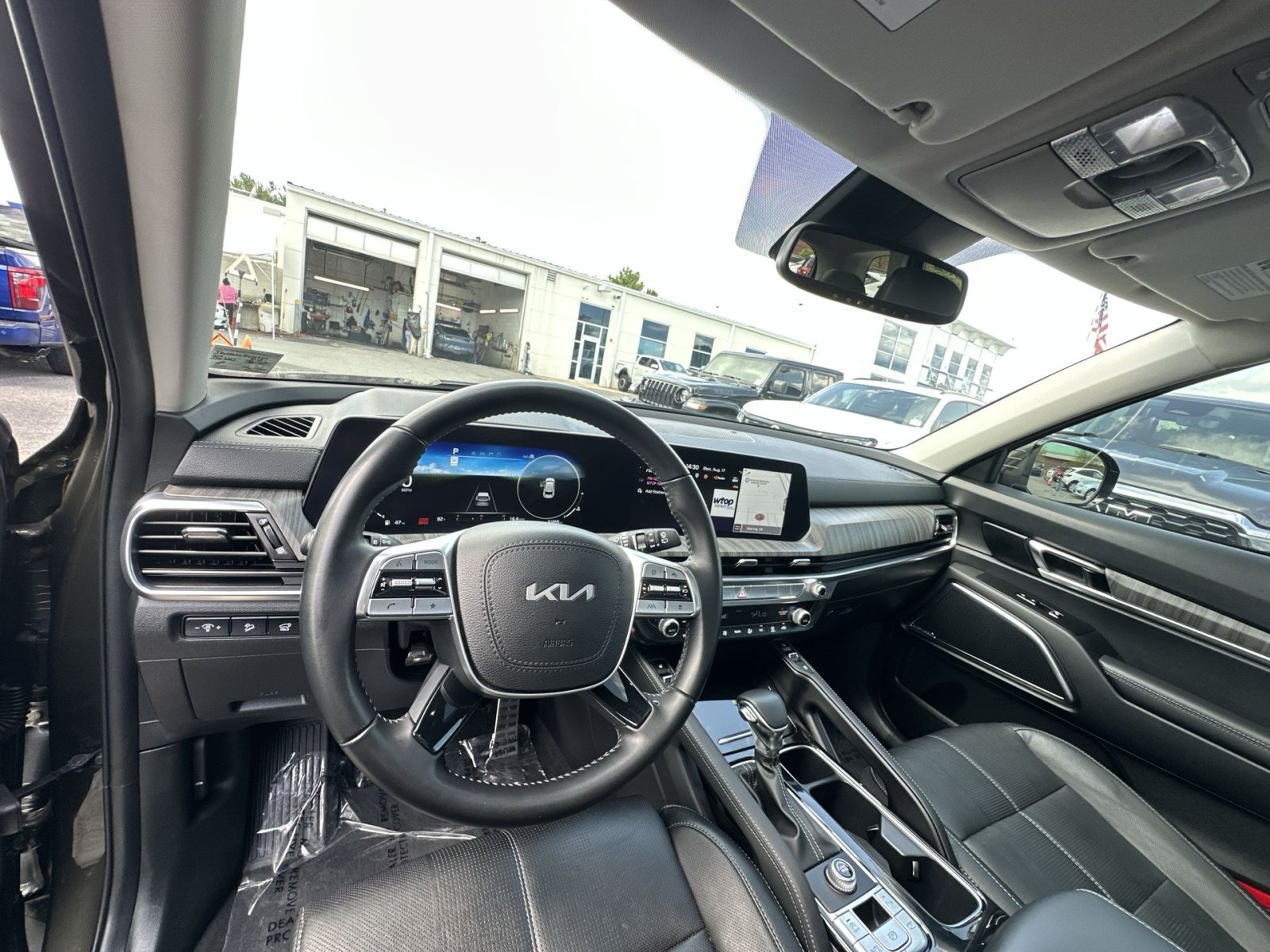Used 2023 Kia Telluride SX FWD image 31