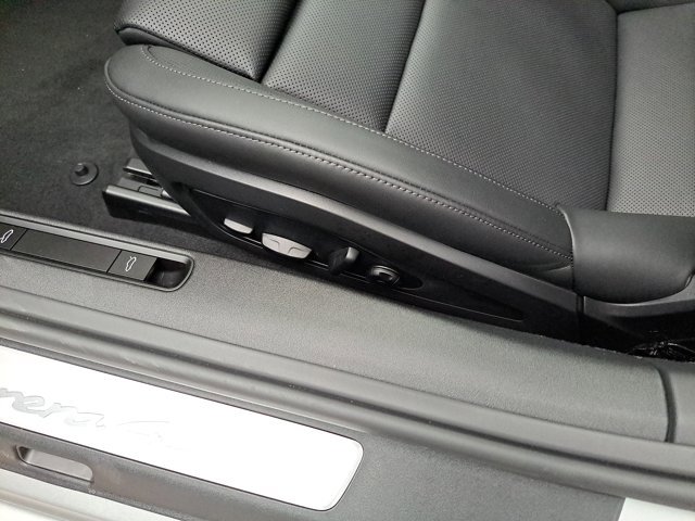 New 2026 Porsche 911 Carrera 4S image 21