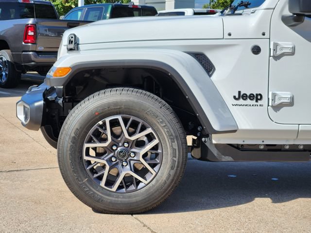 New 2026 Jeep Wrangler Unlimited Sahara w/ Safety Group AWD/4WD image 6