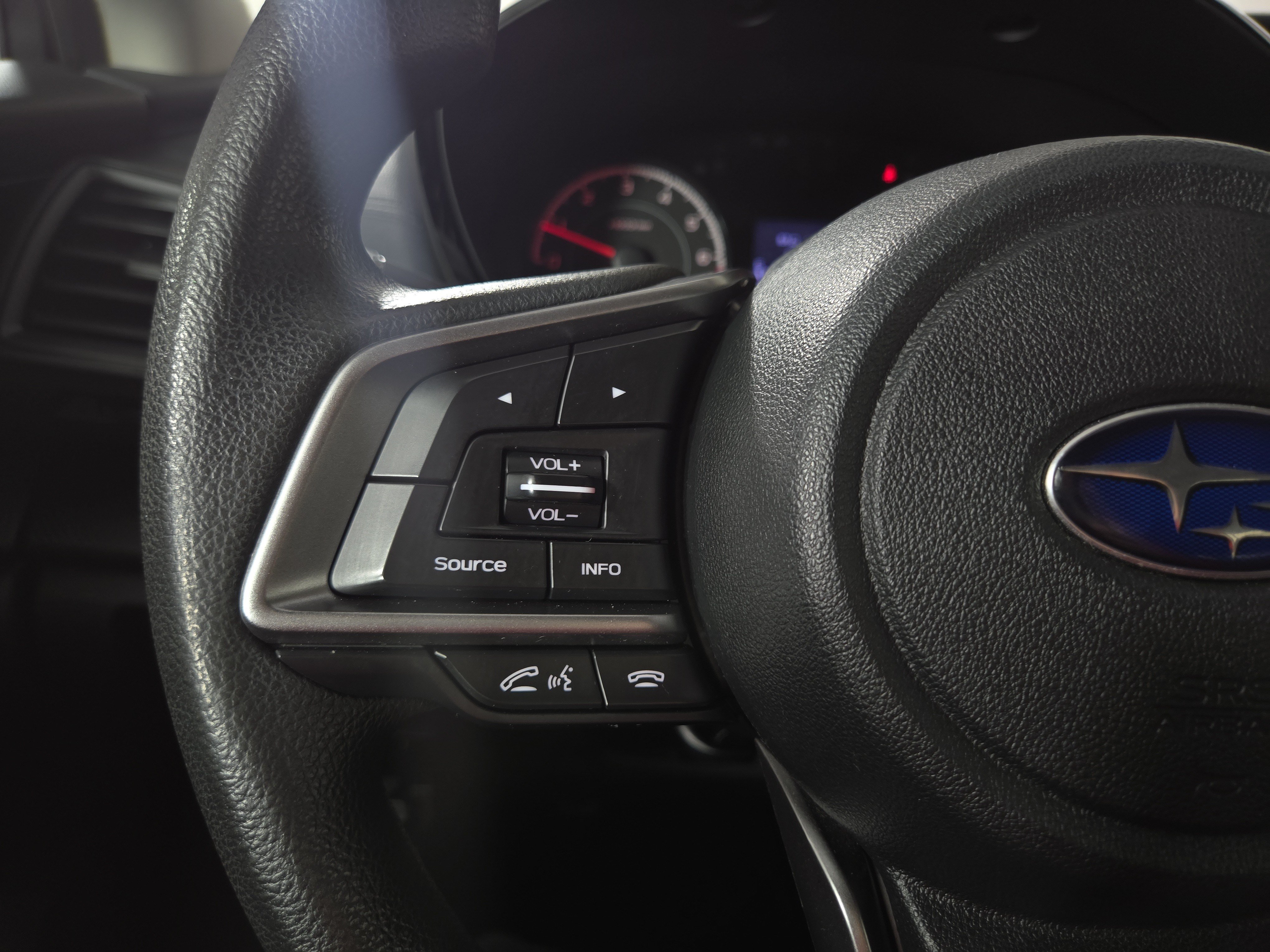 Used 2018 Subaru Impreza 2.0i AWD/4WD image 16