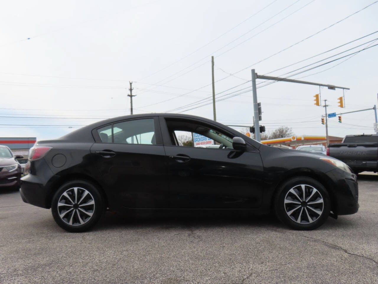 Used 2011 MAZDA MAZDA3 i Sport FWD image 6