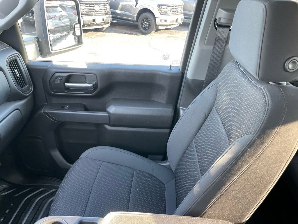 Used 2023 GMC Sierra 2500 Pro w/ Convenience Package image 18