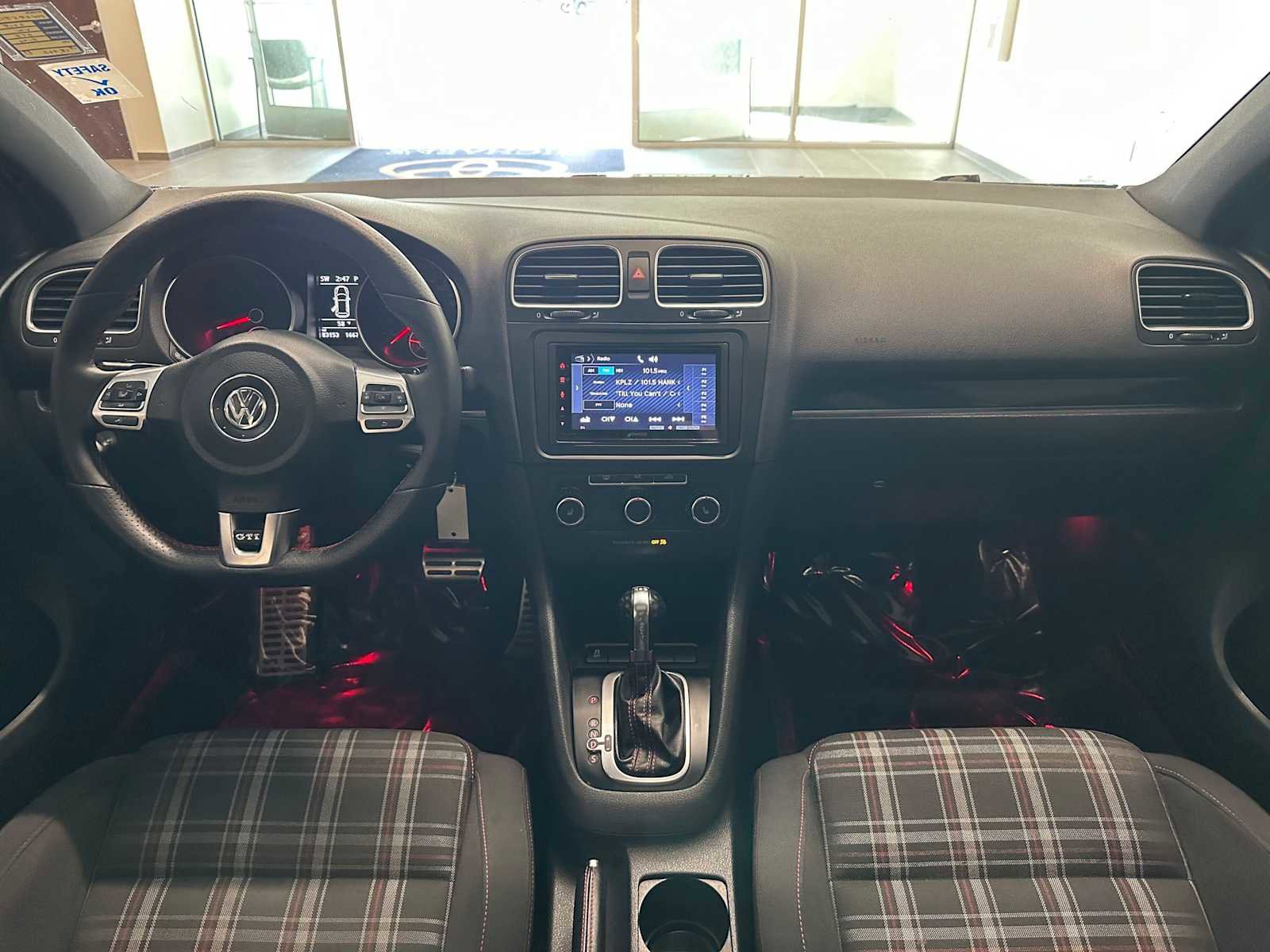 Used 2013 Volkswagen GTI w/ Convenience Package image 11