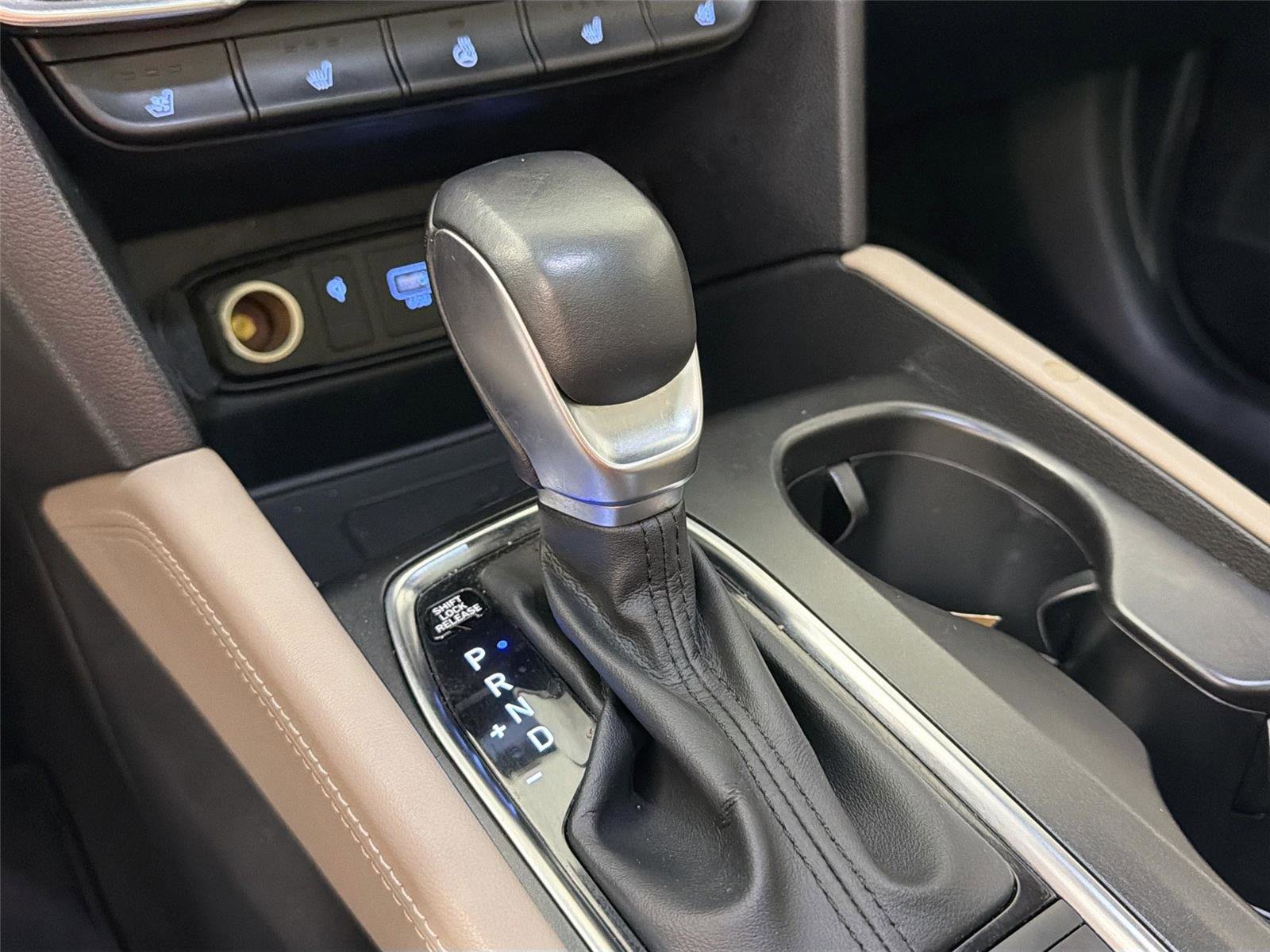Used 2019 Hyundai Santa Fe FWD image 15