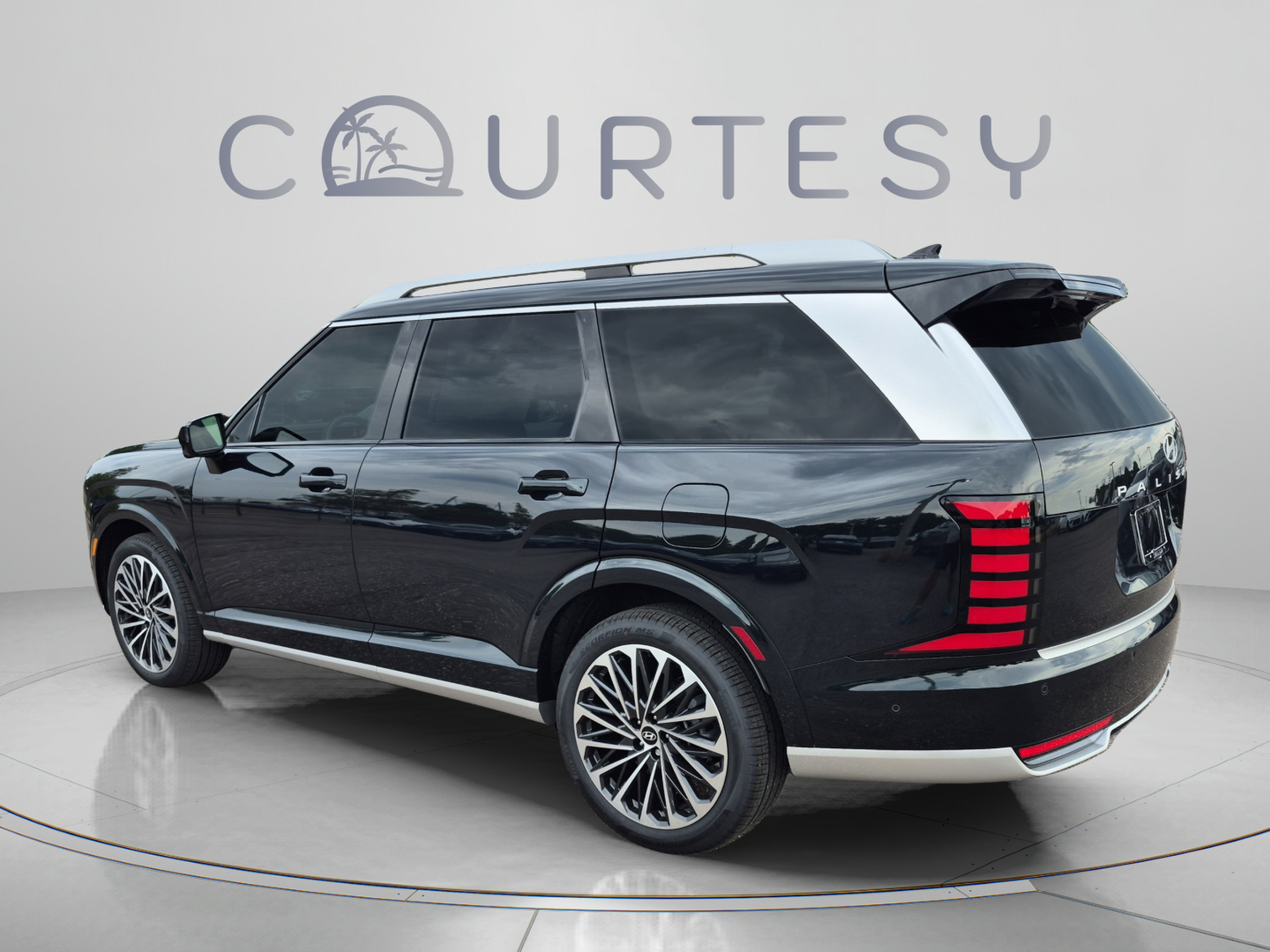 New 2027 Hyundai Palisade Calligraphy FWD image 3