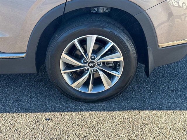 Used 2020 Hyundai Santa Fe Limited image 12