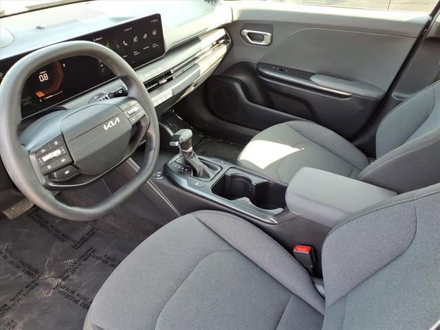 Used 2025 Kia K4 LXS image 14