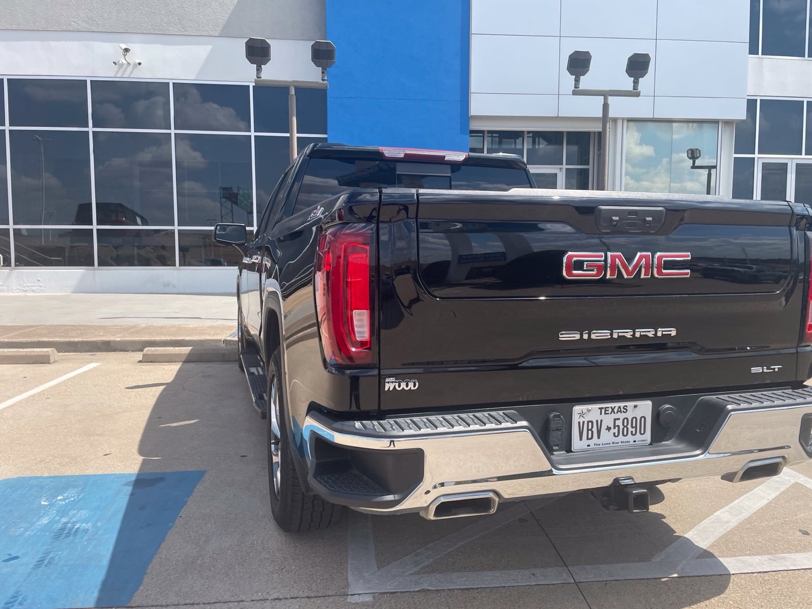 Used 2023 GMC Sierra 1500 SLT w/ SLT Premium Package AWD/4WD image 36