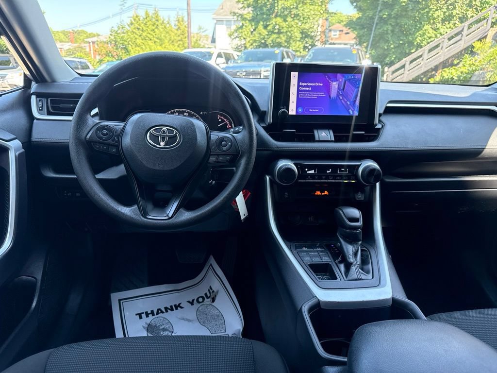 Used 2023 Toyota RAV4 LE AWD/4WD image 23
