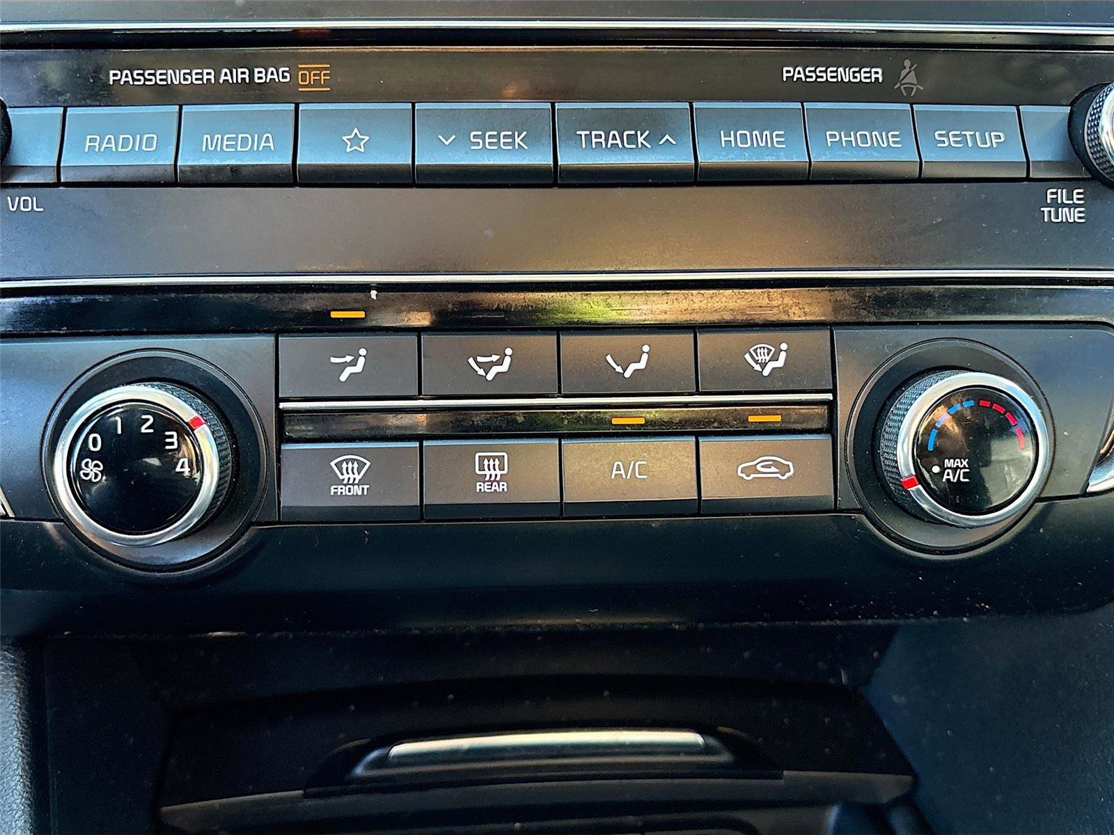 Used 2020 Kia Optima SE image 16