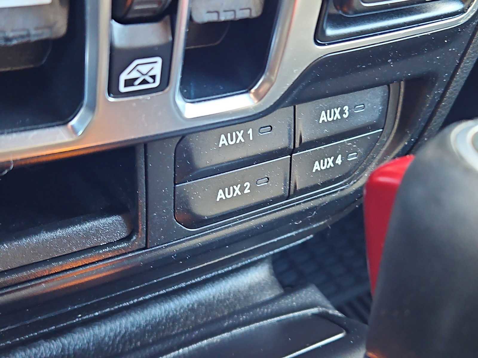 Used 2019 Jeep Wrangler Unlimited Sahara w/ Quick Order Package 24M Moab image 16