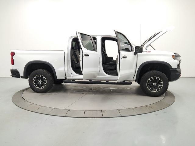 Used 2023 Chevrolet Silverado 1500 ZR2 w/ Technology Package AWD/4WD image 16