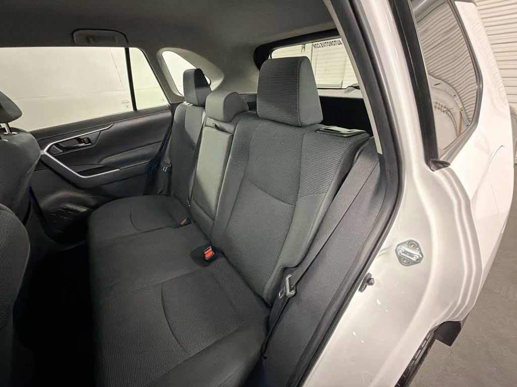 Used 2024 Toyota RAV4 LE image 22