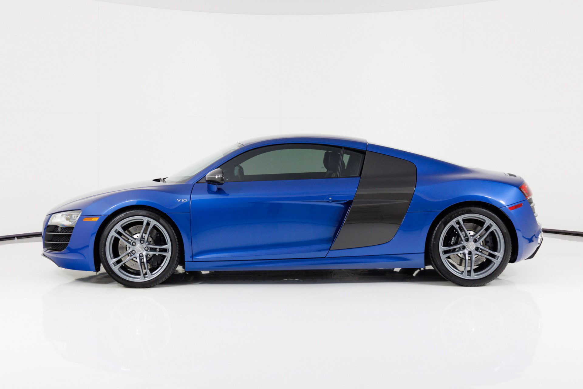 Used 2012 Audi R8 V10 AWD/4WD image 6