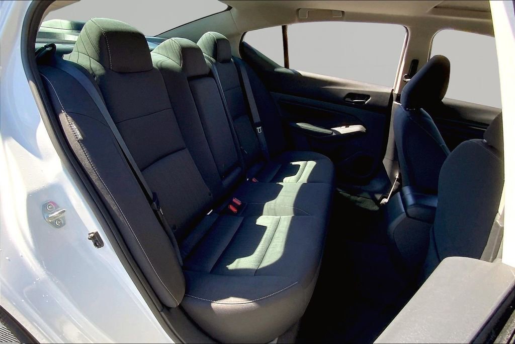 Used 2024 Nissan Altima 2.5 SV w/ SV Premium Package image 17